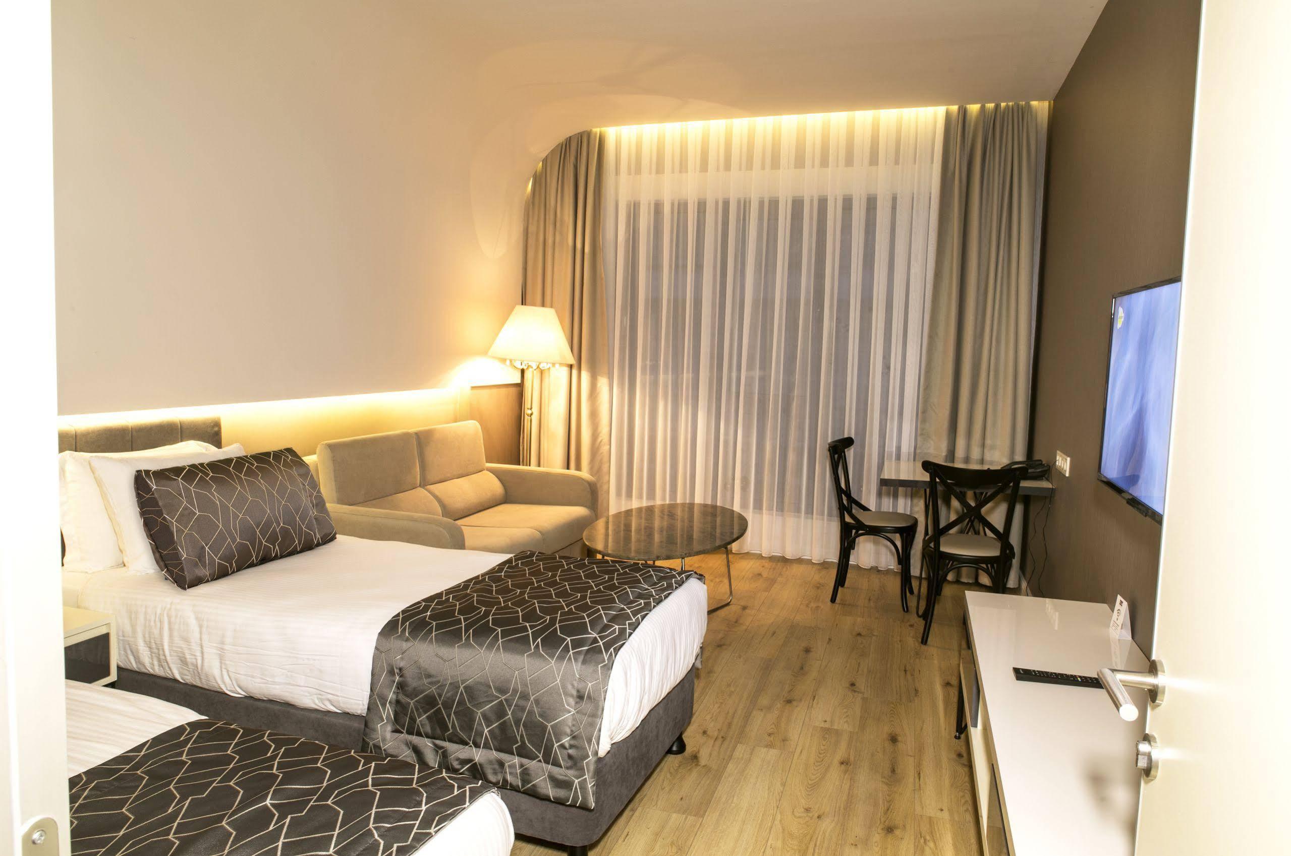Elm Suite Hotel Istambul Extérieur photo